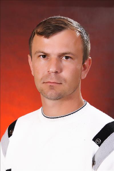 Петров Александр Викторович.